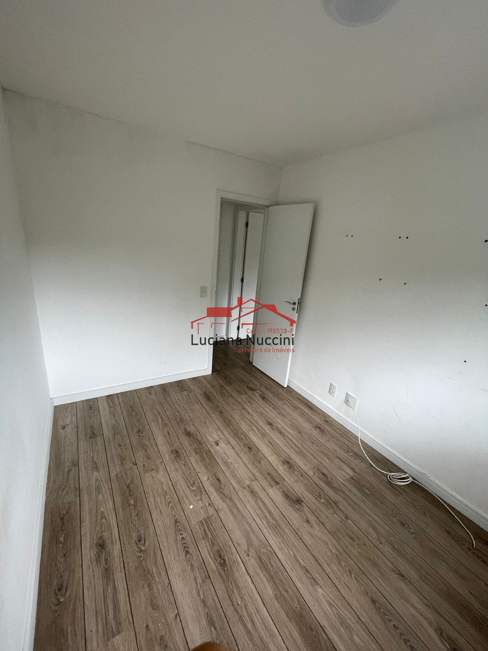 Lindo Apartamento de 3 Dormitórios com Suíte na Vila Isa, São Paulo