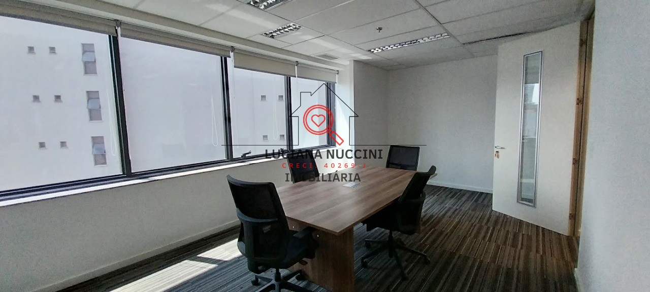 Alugue já um conjunto comercial amplo com 3 vagas de garagem!