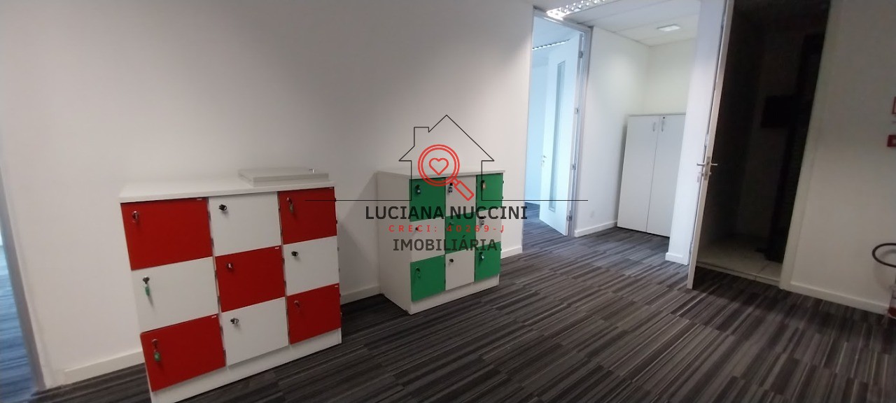 Alugue já um conjunto comercial amplo com 3 vagas de garagem!