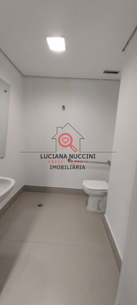 Alugue já um conjunto comercial amplo com 3 vagas de garagem!