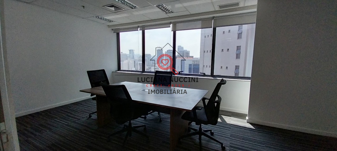 Alugue já um conjunto comercial amplo com 3 vagas de garagem!