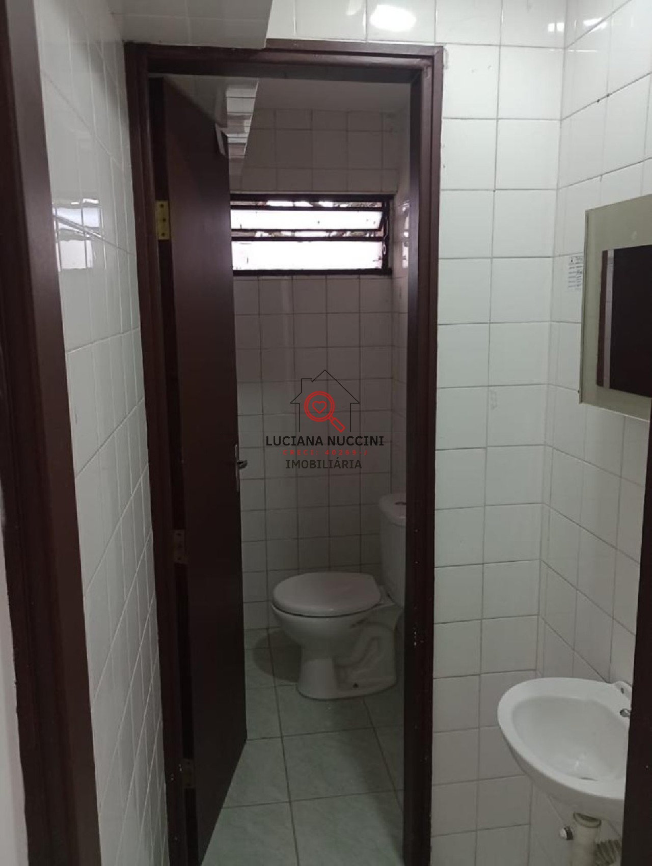 Espaço Comercial na Avenida Cupecê - Oportunidade Única!