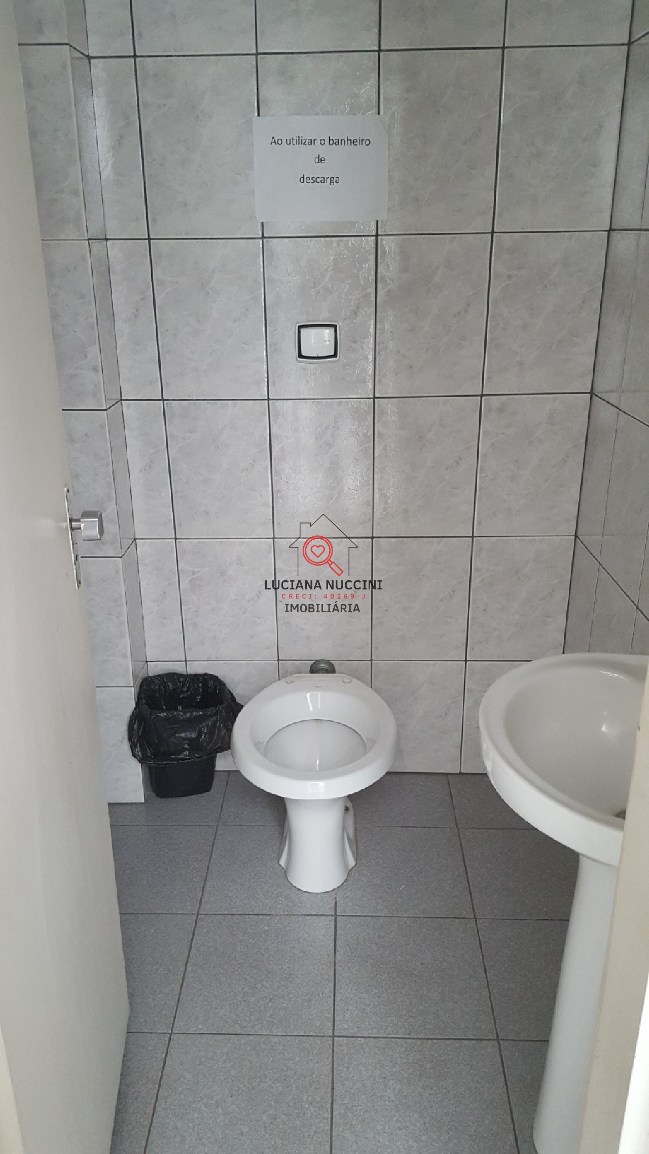 Casa Comercial para Locação em Pinheiros, São Paulo-SP: 5 Salas, 2 Banheiros, 130m² de Área!