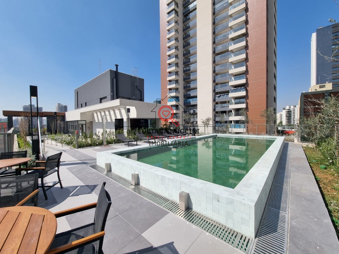 Descubra seu novo lar neste adorável Studio de 30m² no coração do Campo Belo, São Paulo