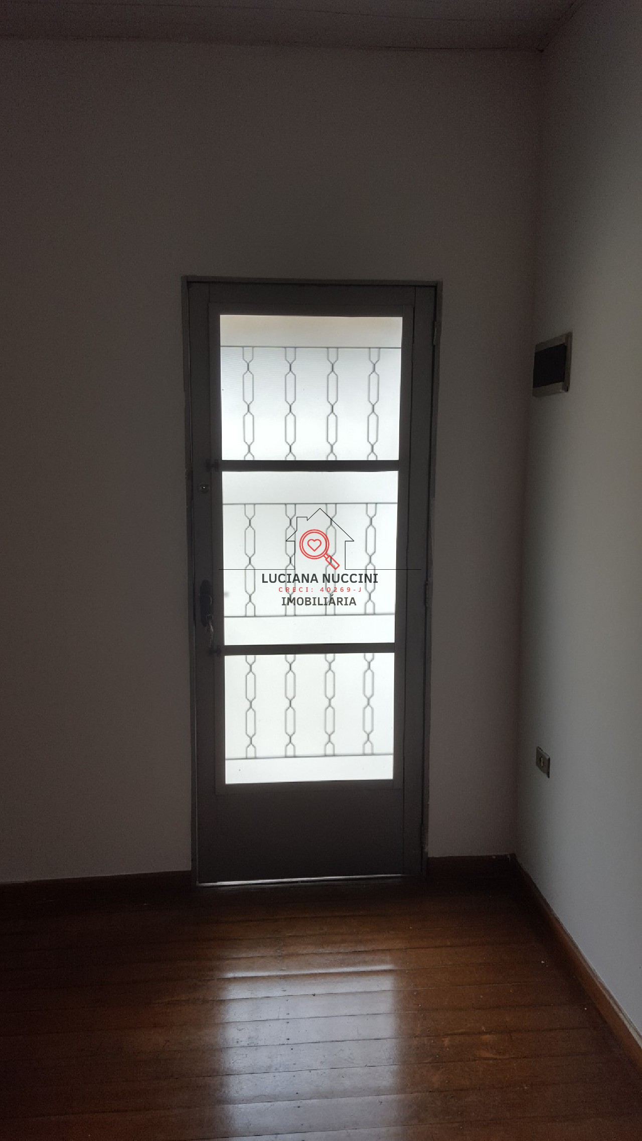Casa Comercial para Locação em Pinheiros, São Paulo-SP: 5 Salas, 2 Banheiros, 130m² de Área!