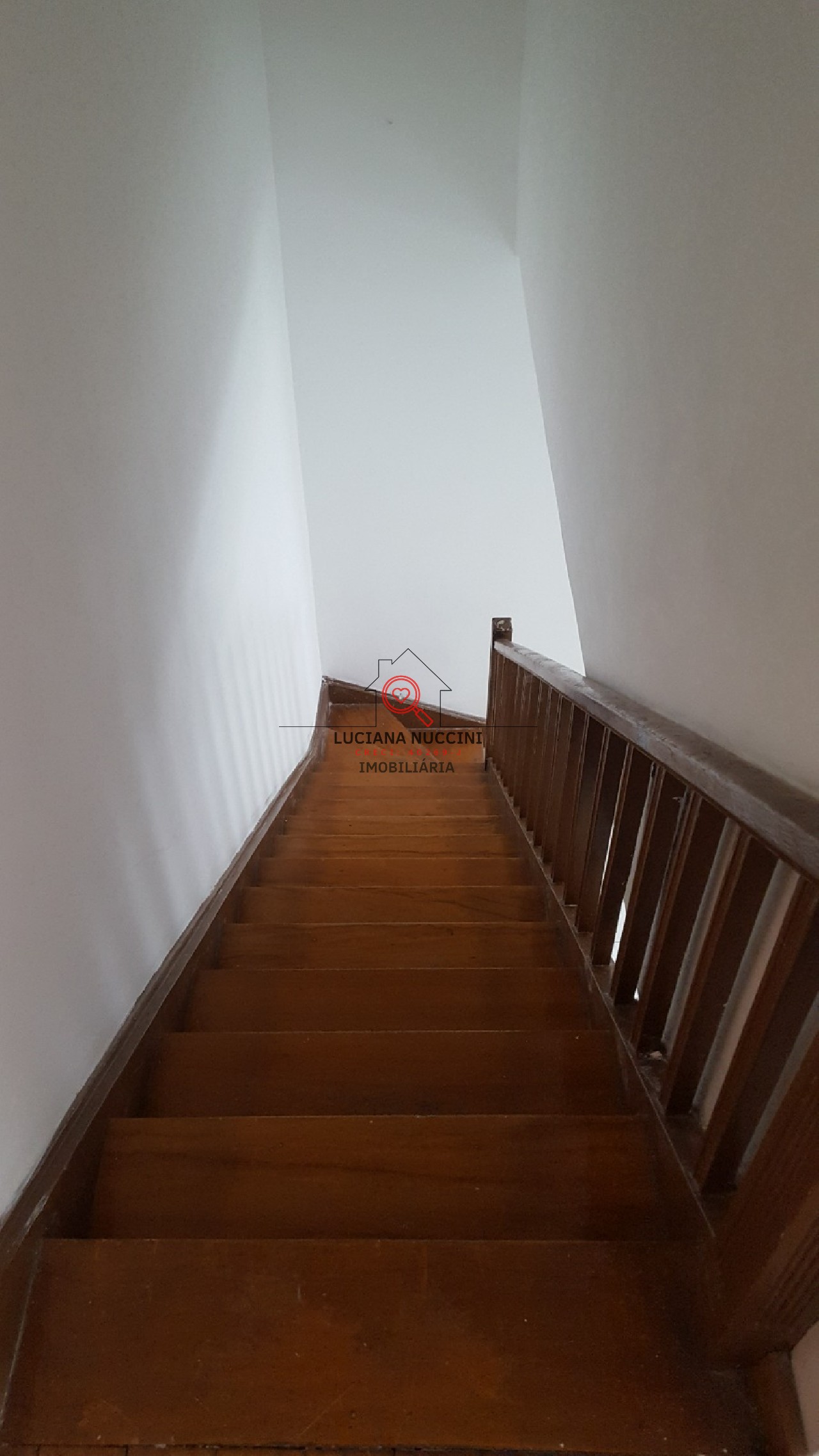 Casa Comercial para Locação em Pinheiros, São Paulo-SP: 5 Salas, 2 Banheiros, 130m² de Área!