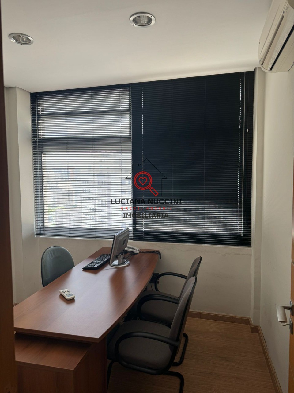 Conjunto Comercial à Venda em Bela Vista, São Paulo-SP: 4 Salas, 2 Banheiros, 2 Vagas - 145,92 m²