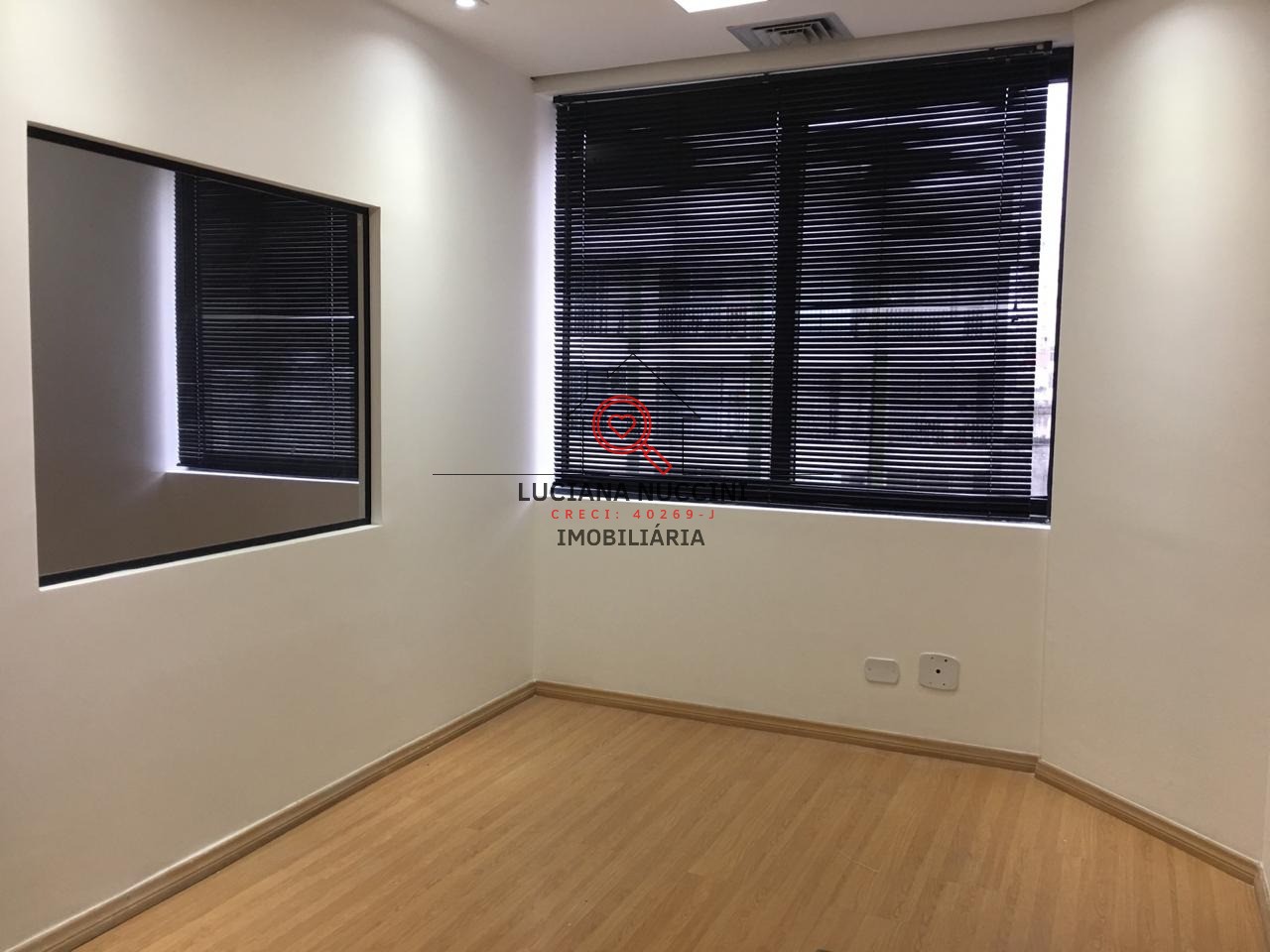 Sala comercial para Venda e Locação Bela Vista, São Paulo 4 salas, 3 vagas 120,00 m² construída, 120,00 m² útil