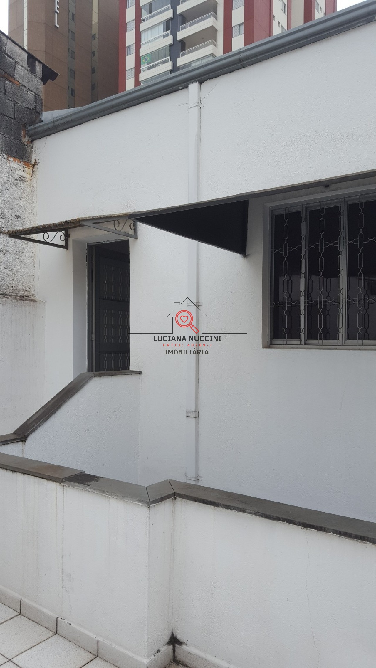 Casa Comercial para Locação em Pinheiros, São Paulo-SP: 5 Salas, 2 Banheiros, 130m² de Área!