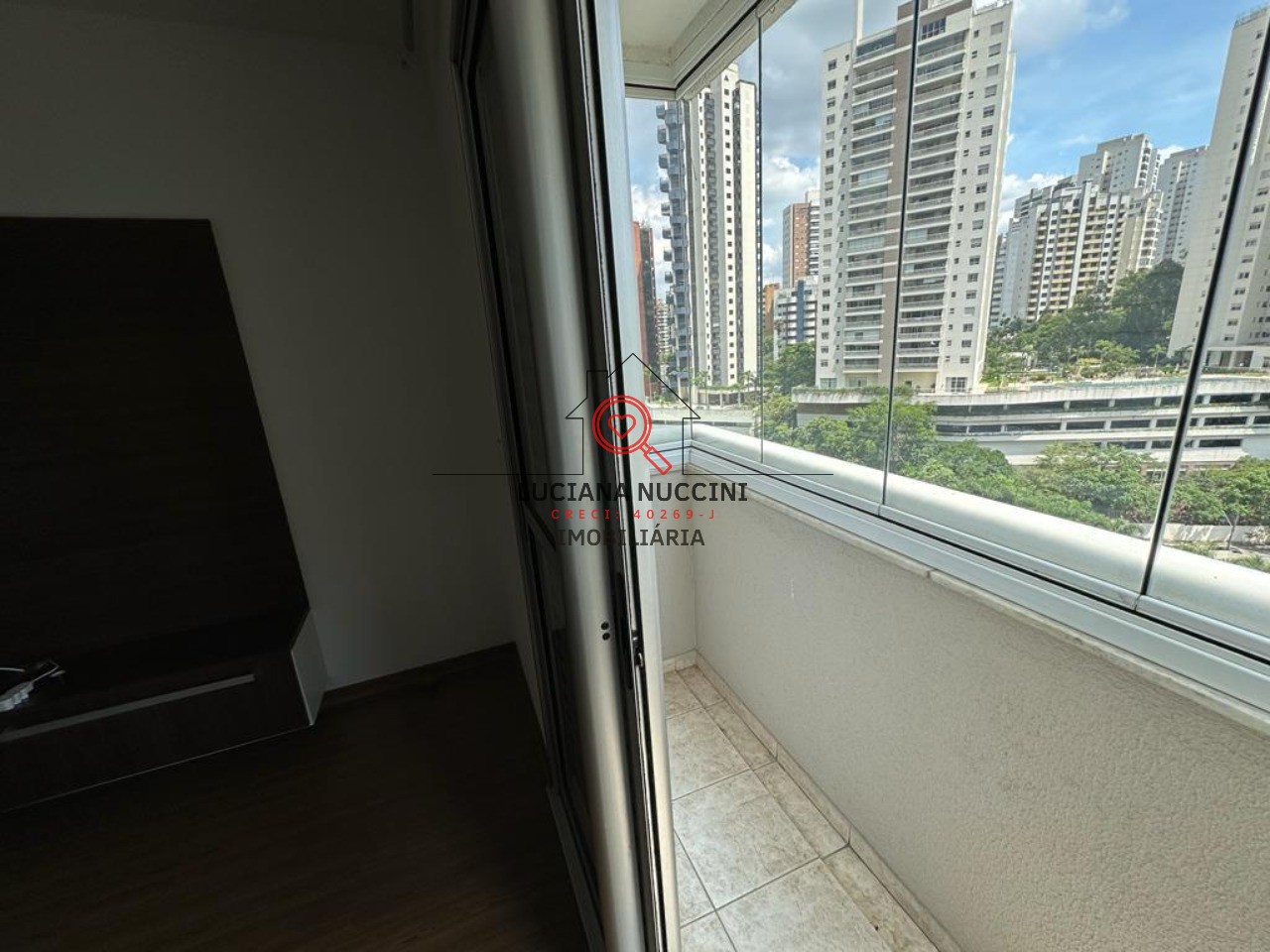Luxo e Conforto: Apartamento para Locação no Jardim Londrina - 4 Dormitórios, 5 Banheiros, 3 Vagas