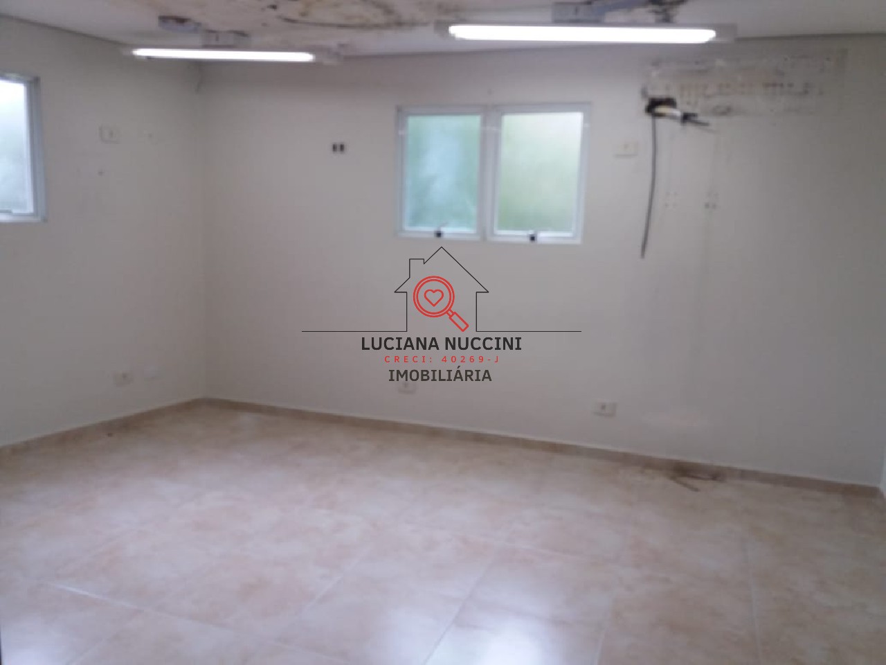 Espaçosa Casa Residencial na Vila Monte Alegre - 3 Dormitórios, 7 Salas e 8 Banheiros!