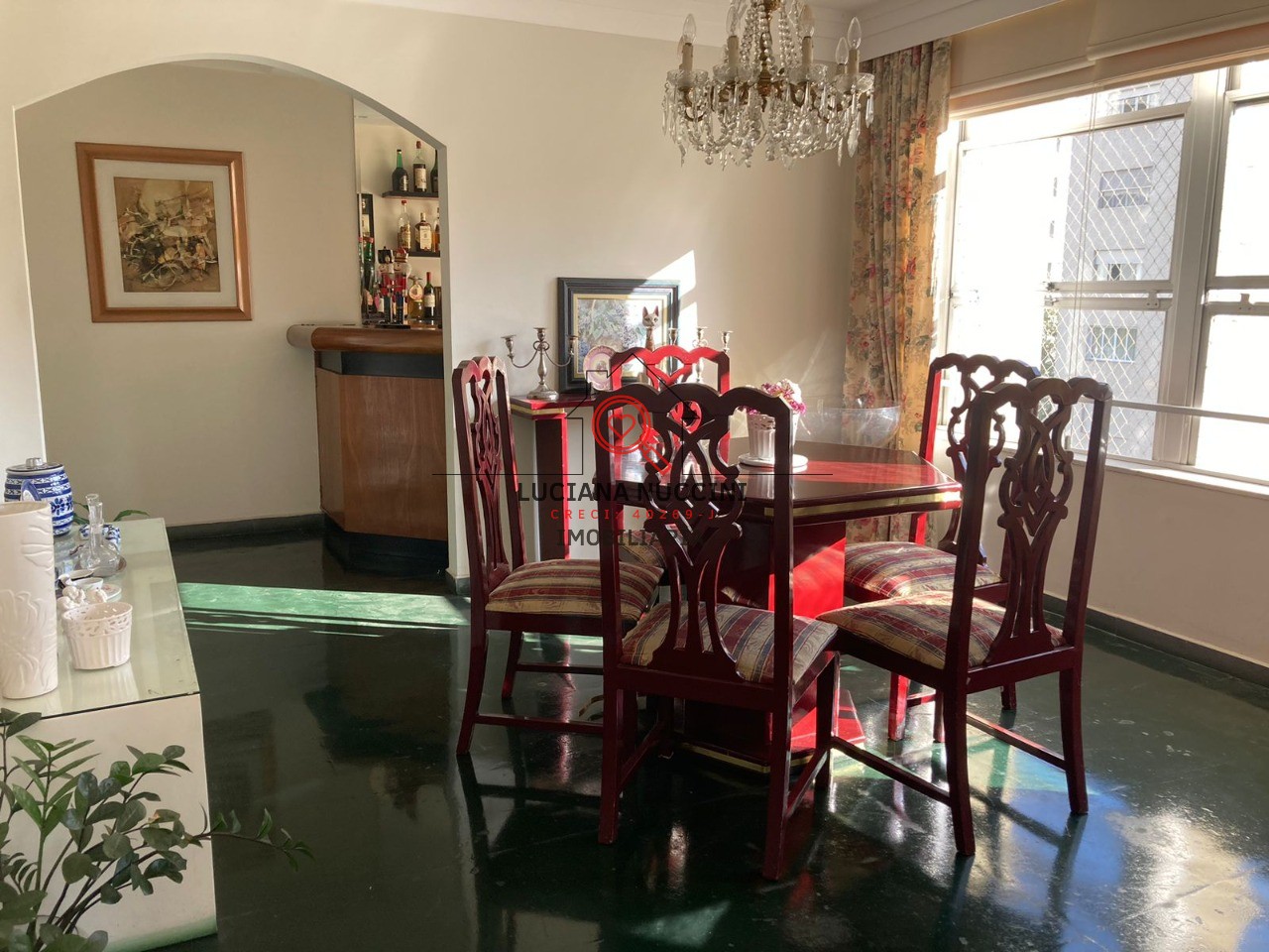 Apartamento de Luxo na Vila Buarque: 4 Quartos, 2 Suites, 2 Salas, 5 Banheiros, 275m² - São Paulo-SP