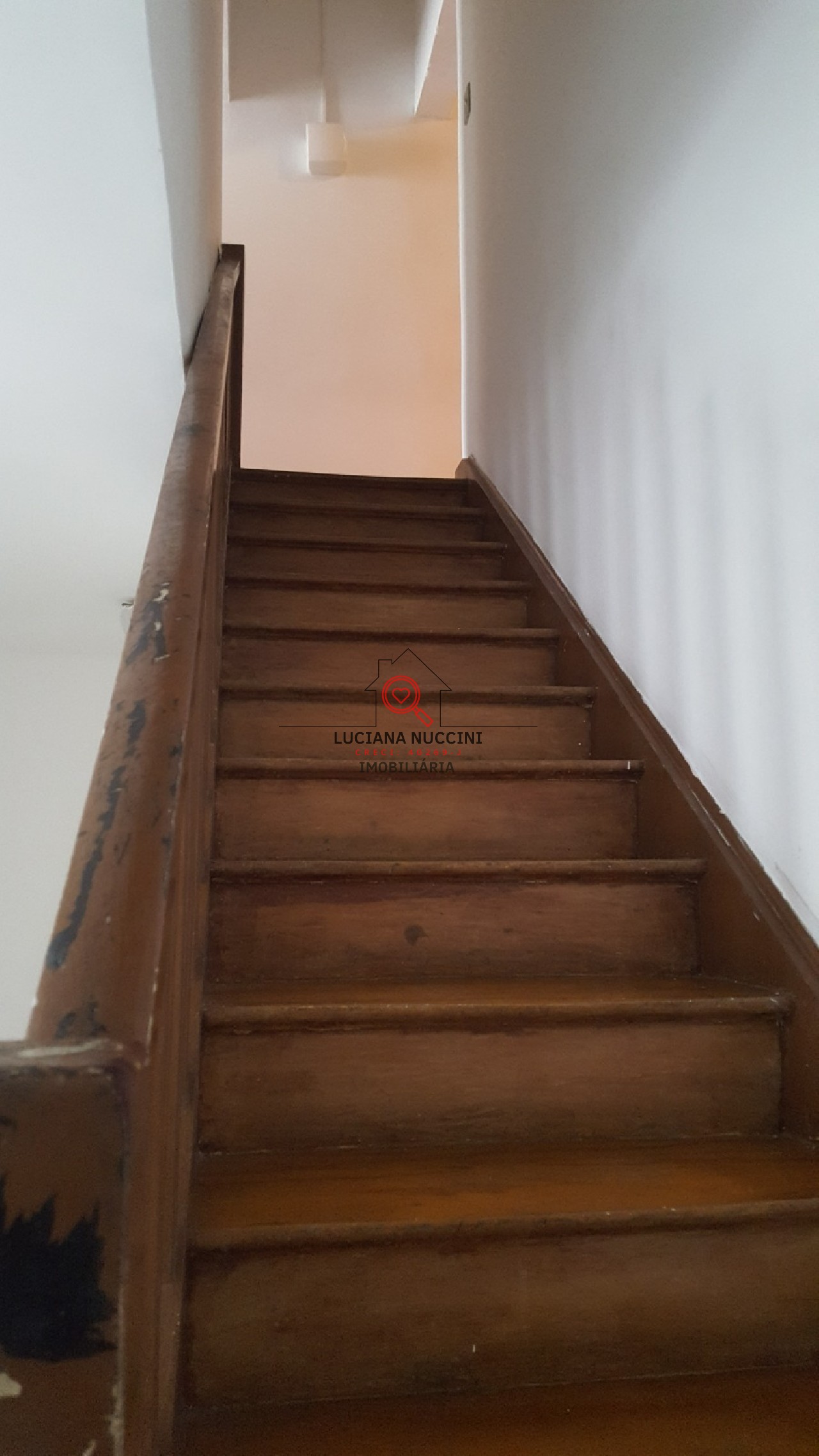 Casa Comercial para Locação em Pinheiros, São Paulo-SP: 5 Salas, 2 Banheiros, 130m² de Área!