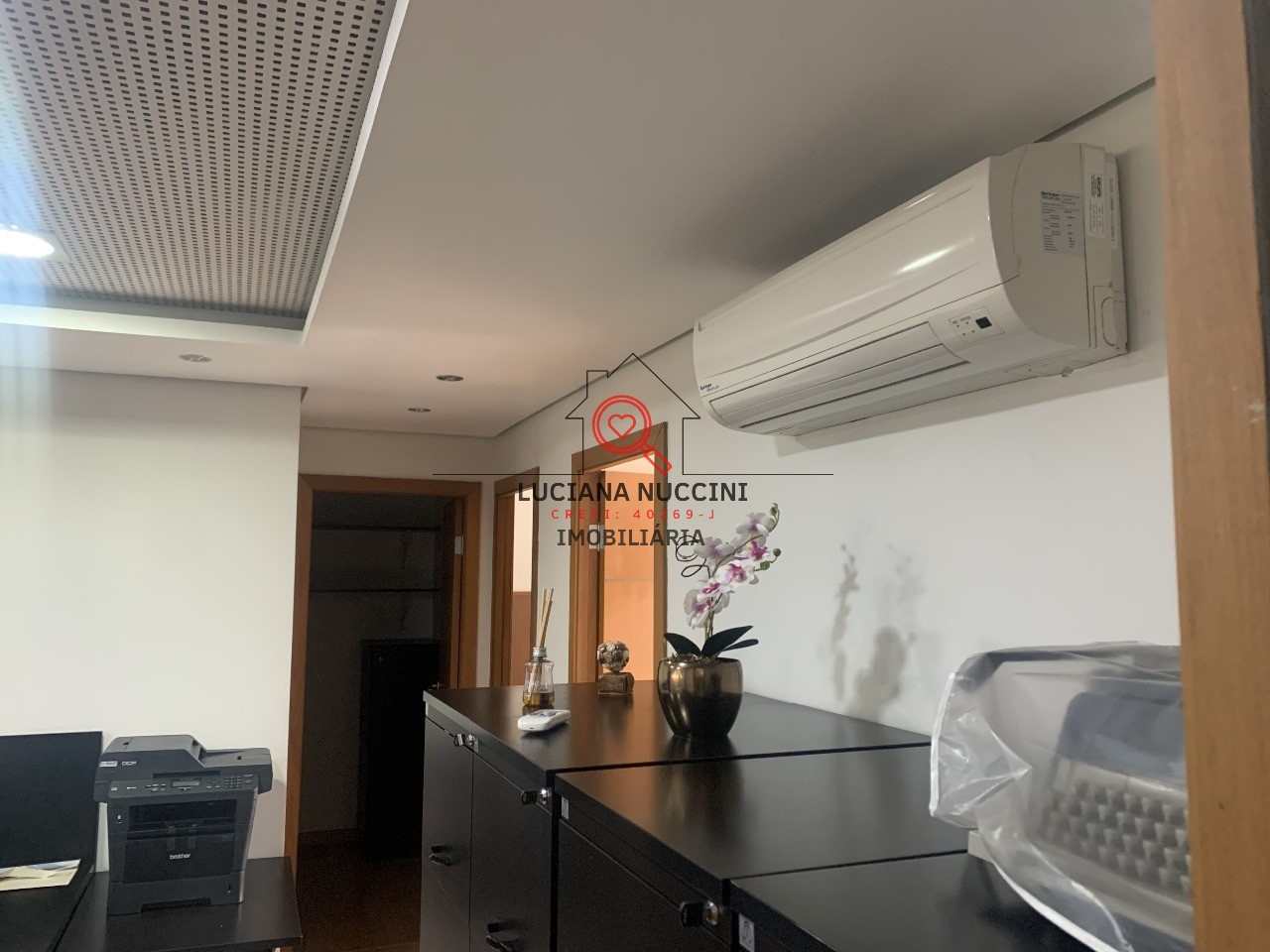 Conjunto Comercial à Venda em Bela Vista, São Paulo-SP: 4 Salas, 2 Banheiros, 2 Vagas - 145,92 m²