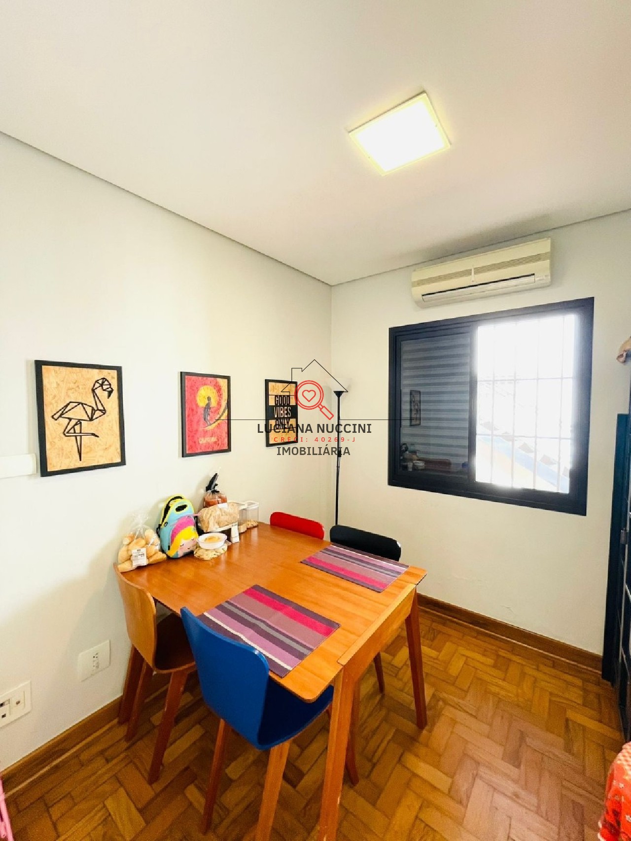 Ampla Casa no Brooklin Paulista com 4 Dormitórios e 4 Vagas de Garagem