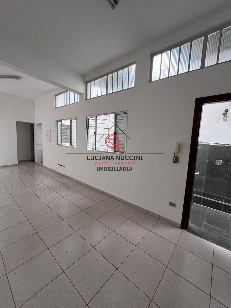 Procurando um apartamento aconchegante, moderno e bem localizado? Então você acaba de encontrar o lugar perfeito para você e sua família!