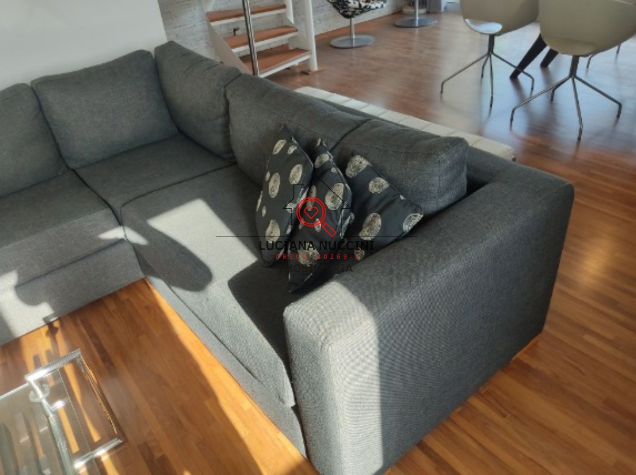 Aluguel de lindo apartamento mobiliado