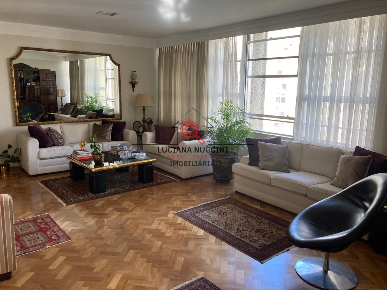 Apartamento de Luxo na Vila Buarque: 4 Quartos, 2 Suites, 2 Salas, 5 Banheiros, 275m² - São Paulo-SP