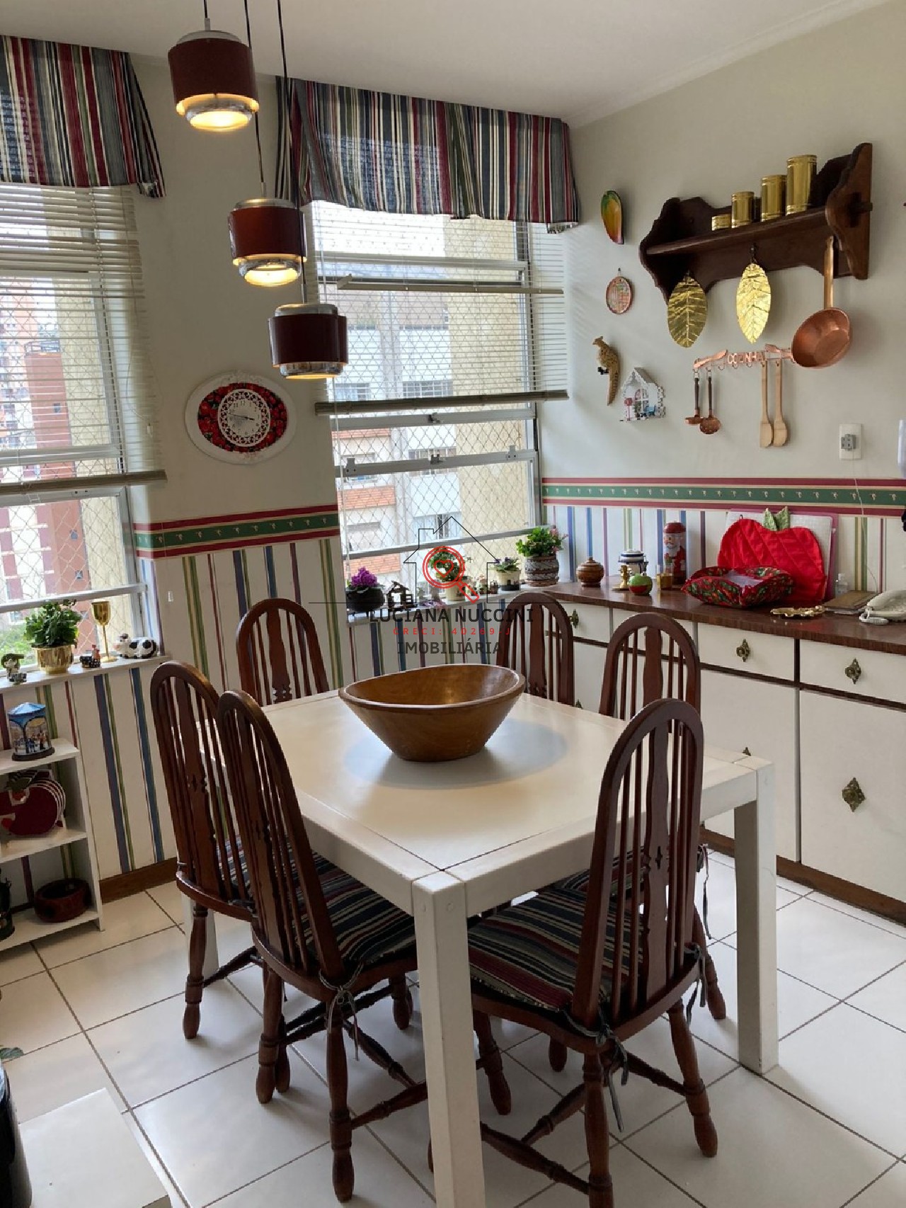Apartamento de Luxo na Vila Buarque: 4 Quartos, 2 Suites, 2 Salas, 5 Banheiros, 275m² - São Paulo-SP