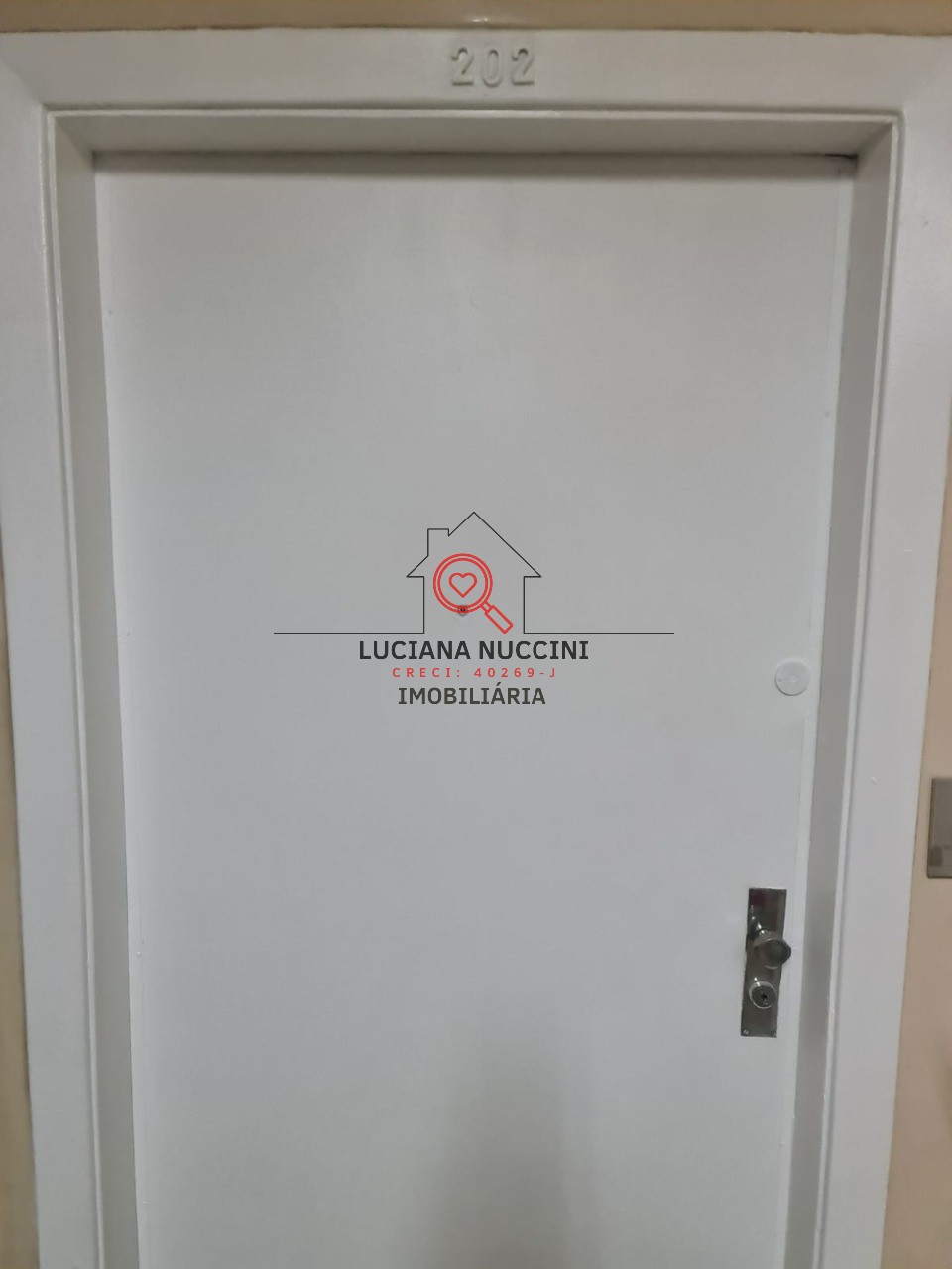 Conjunto Comercial de Alto Padrão no Centro de São Paulo-SP: 1 sala, 1 banheiro, 105m², Imperdível!
