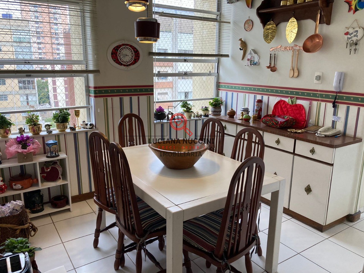 Apartamento de Luxo na Vila Buarque: 4 Quartos, 2 Suites, 2 Salas, 5 Banheiros, 275m² - São Paulo-SP