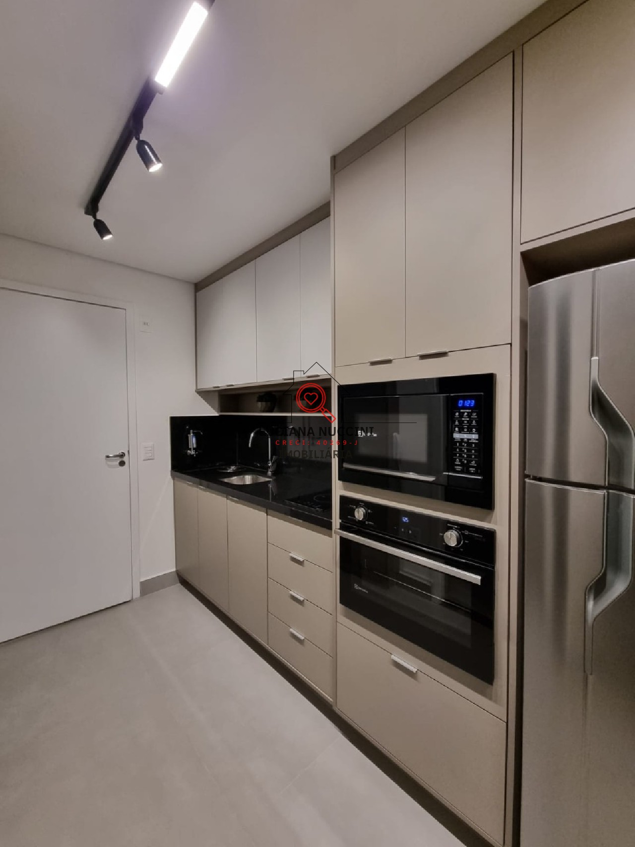 Descubra seu novo lar neste adorável Studio de 30m² no coração do Campo Belo, São Paulo