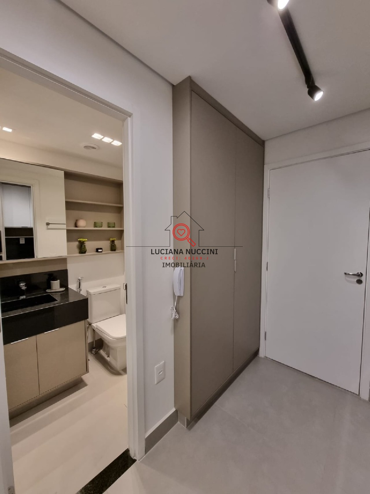 Descubra seu novo lar neste adorável Studio de 30m² no coração do Campo Belo, São Paulo