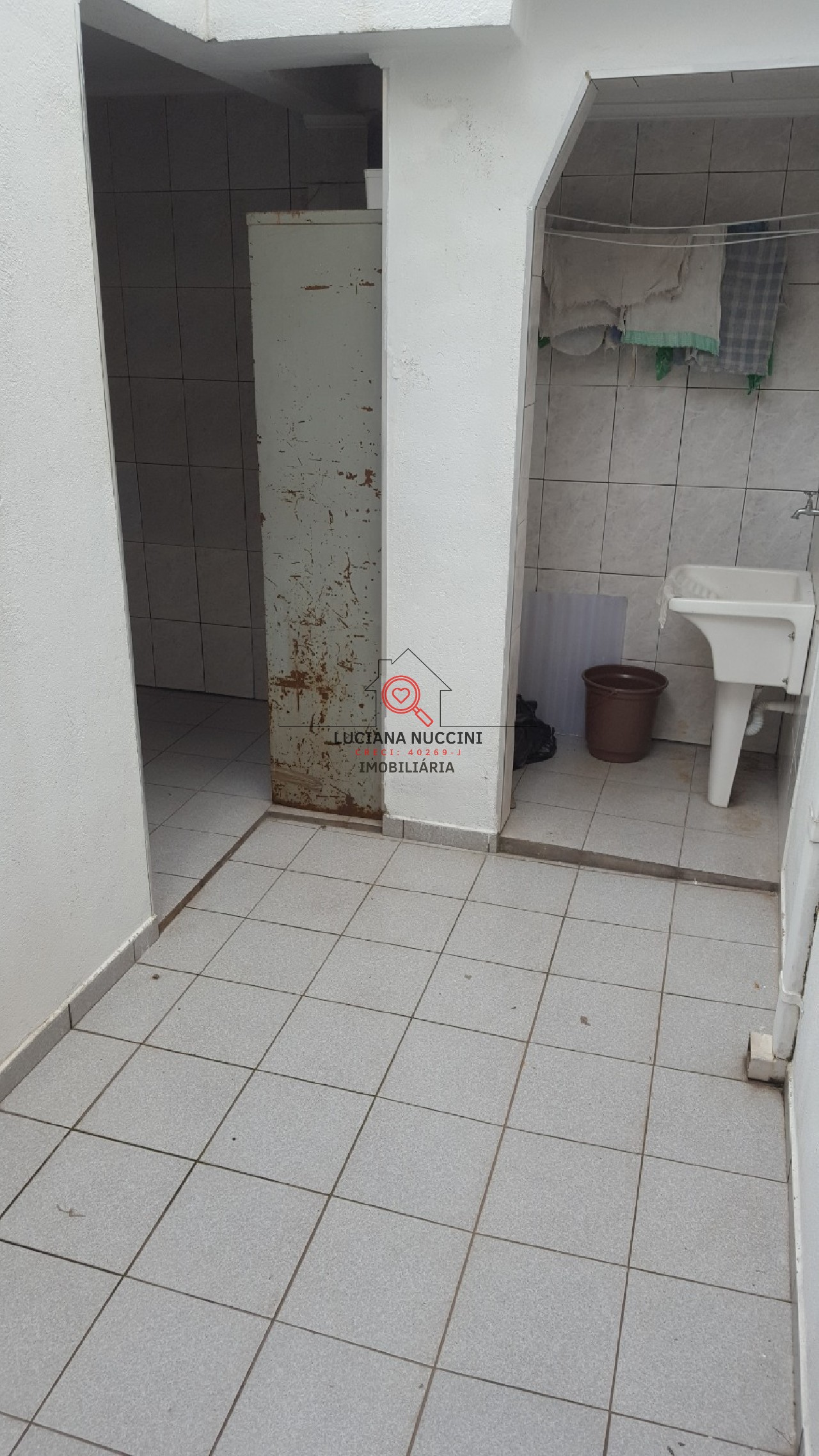Casa Comercial para Locação em Pinheiros, São Paulo-SP: 5 Salas, 2 Banheiros, 130m² de Área!