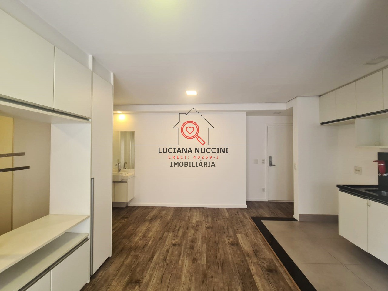 Apartamento para locação na República, São Paulo-SP: 1 quarto, 1 sala, 1 banheiro, 1 vaga de garagem!
