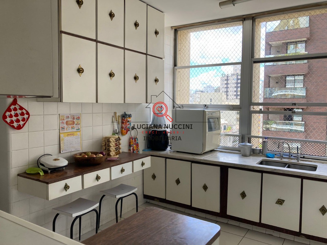 Apartamento de Luxo na Vila Buarque: 4 Quartos, 2 Suites, 2 Salas, 5 Banheiros, 275m² - São Paulo-SP