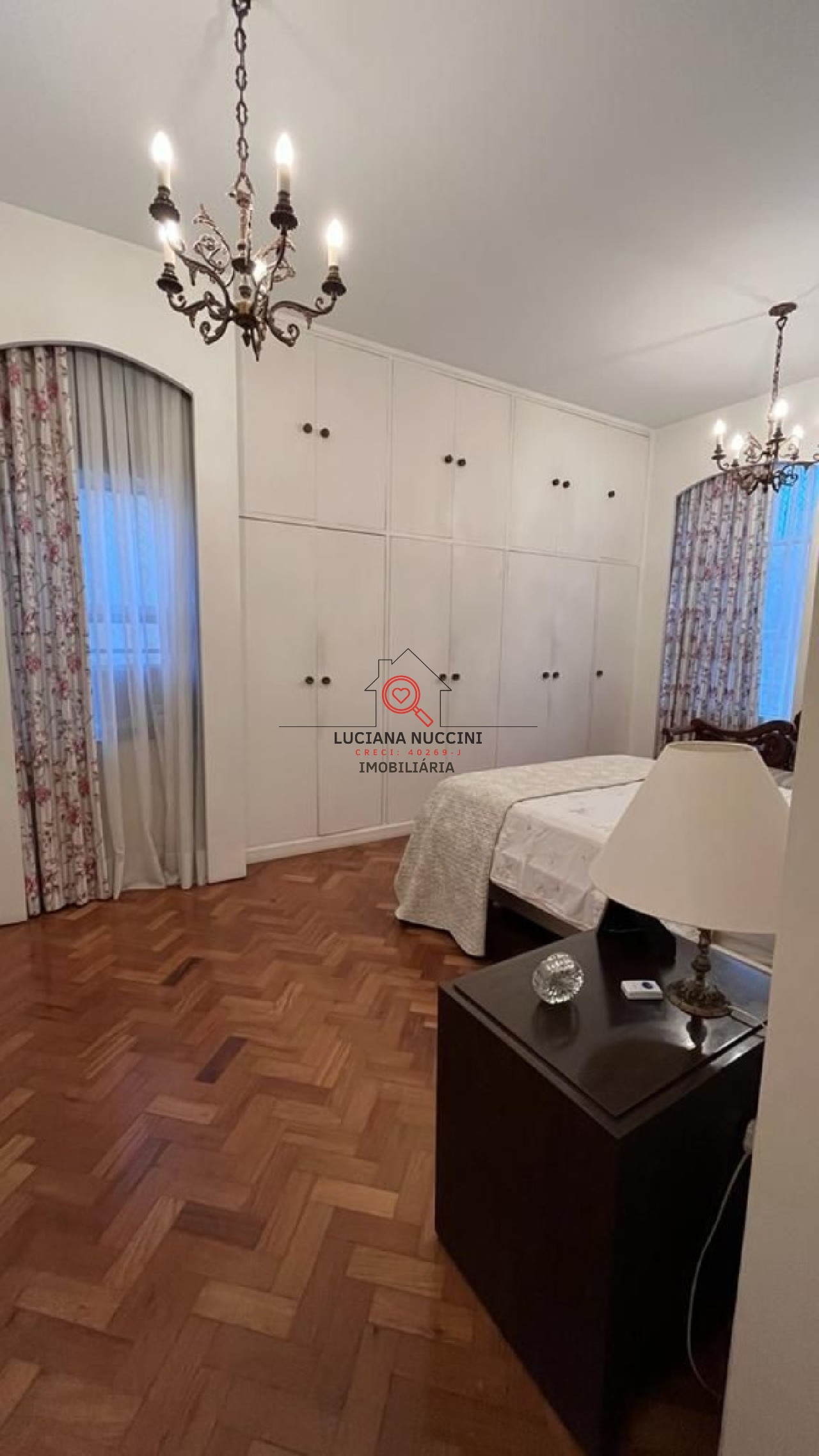 Apartamento de Luxo na Vila Buarque: 4 Quartos, 2 Suites, 2 Salas, 5 Banheiros, 275m² - São Paulo-SP