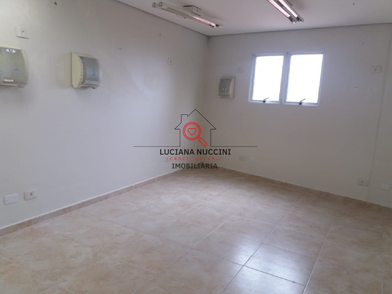 Espaçosa Casa Residencial na Vila Monte Alegre - 3 Dormitórios, 7 Salas e 8 Banheiros!