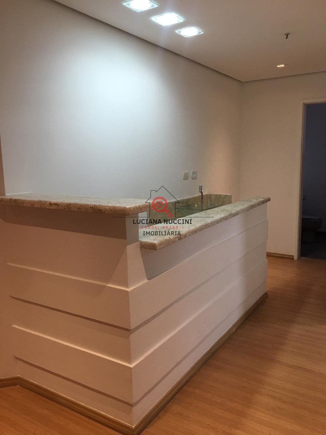 Sala comercial para Venda e Locação Bela Vista, São Paulo 4 salas, 3 vagas 120,00 m² construída, 120,00 m² útil