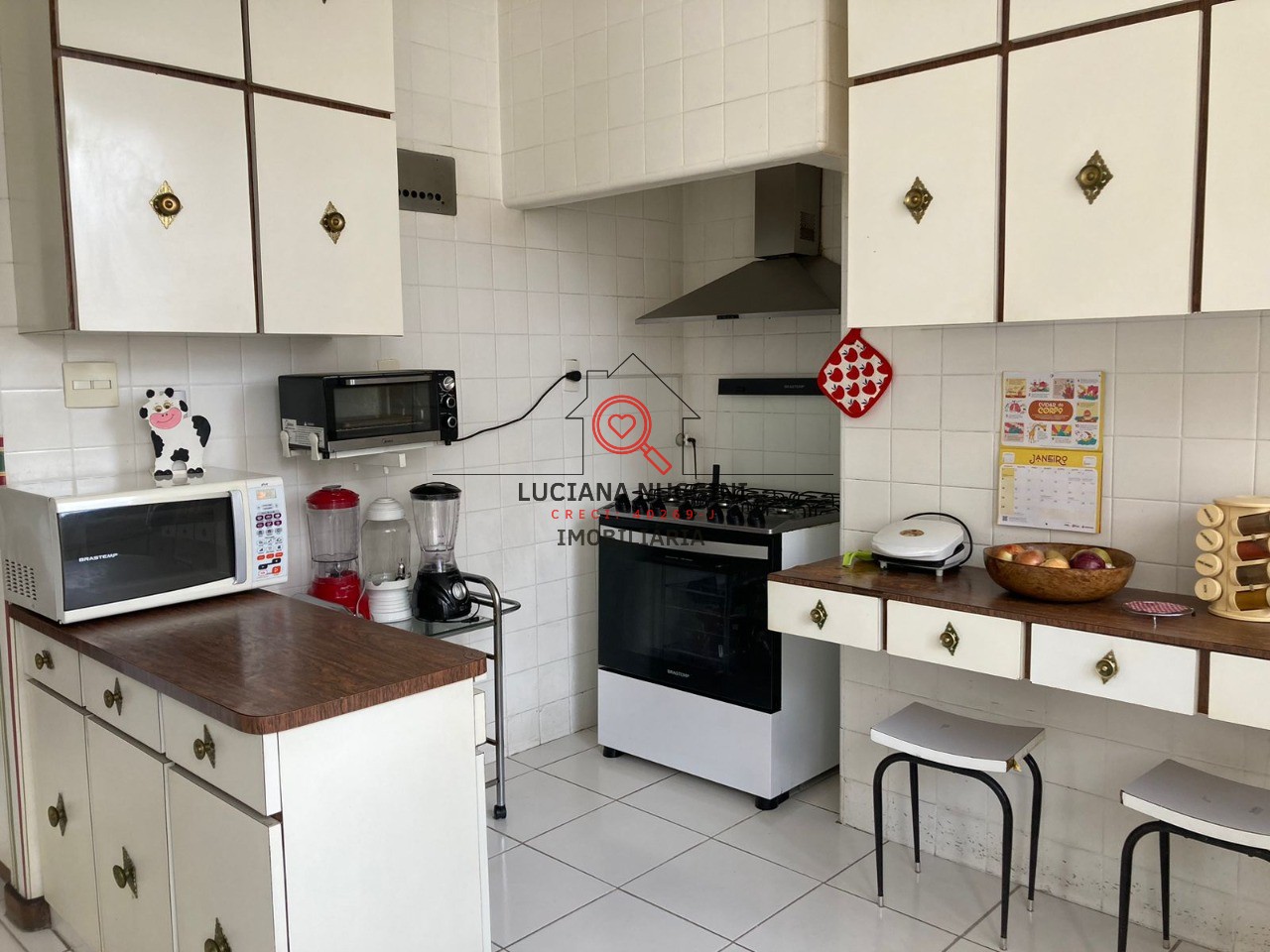 Apartamento de Luxo na Vila Buarque: 4 Quartos, 2 Suites, 2 Salas, 5 Banheiros, 275m² - São Paulo-SP