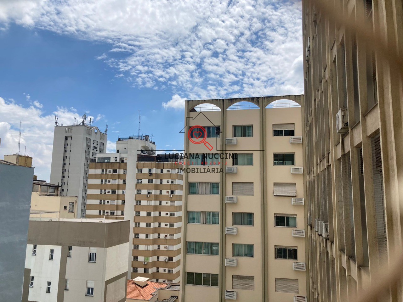 Apartamento de Luxo na Vila Buarque: 4 Quartos, 2 Suites, 2 Salas, 5 Banheiros, 275m² - São Paulo-SP
