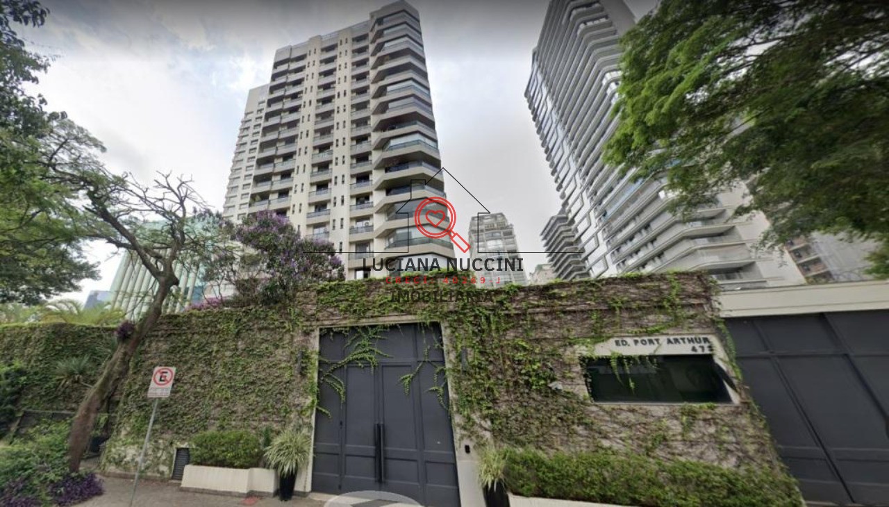 Locação de Apartamento de Luxo no Itaim Bibi, São Paulo-SP: 4 quartos, 2 suítes, 5 banheiros, 4 vagas de garagem, 220m² de área.