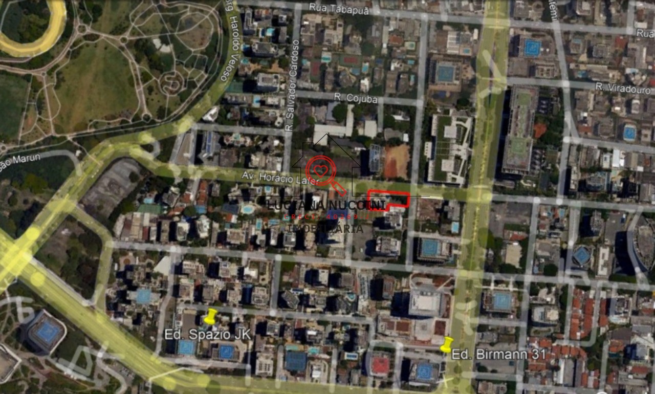 Locação de Apartamento de Luxo no Itaim Bibi, São Paulo-SP: 4 quartos, 2 suítes, 5 banheiros, 4 vagas de garagem, 220m² de área.