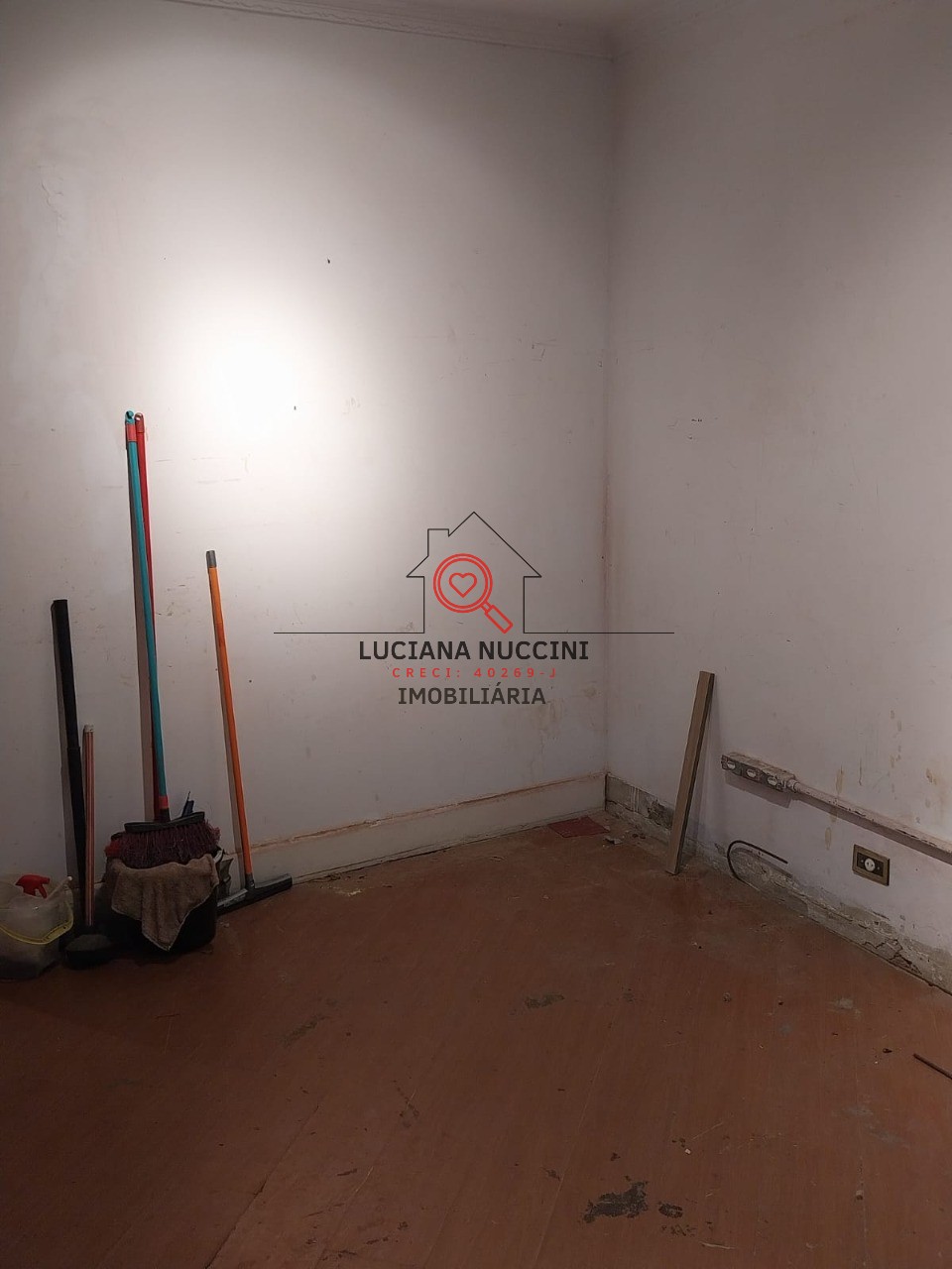 Casa Comercial para Locação em São Paulo-SP, Bairro Paraíso: 2 Quartos, 2 Salas, 1 Vaga de Garagem, 156m²Área