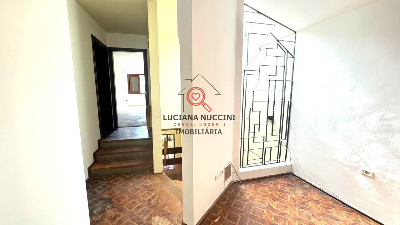 Belíssima casa de 4 dormitórios e 3 suítes para locação no Jardim Cordeiro