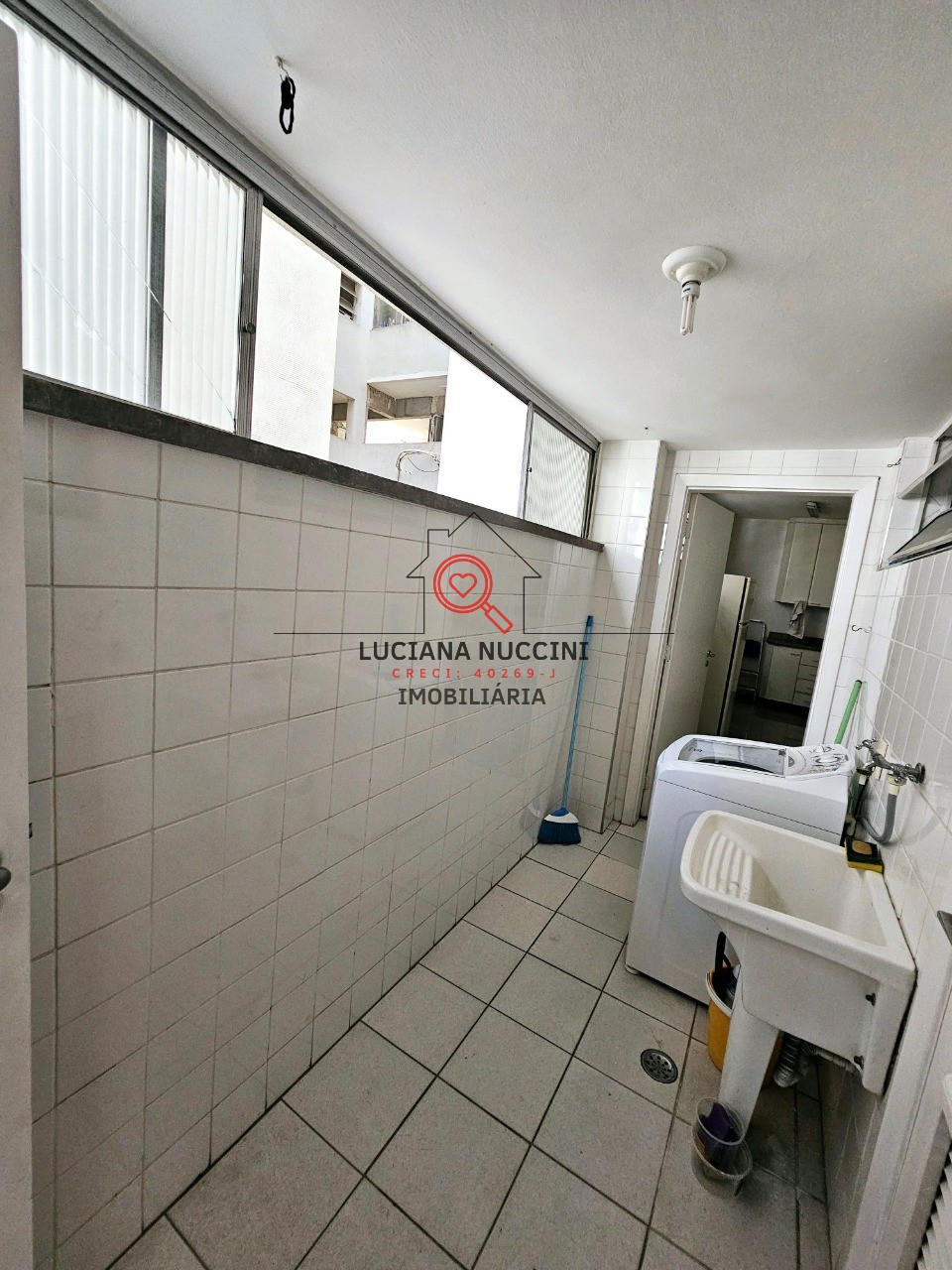 Locação apto de 3 dormitórios no Itaim