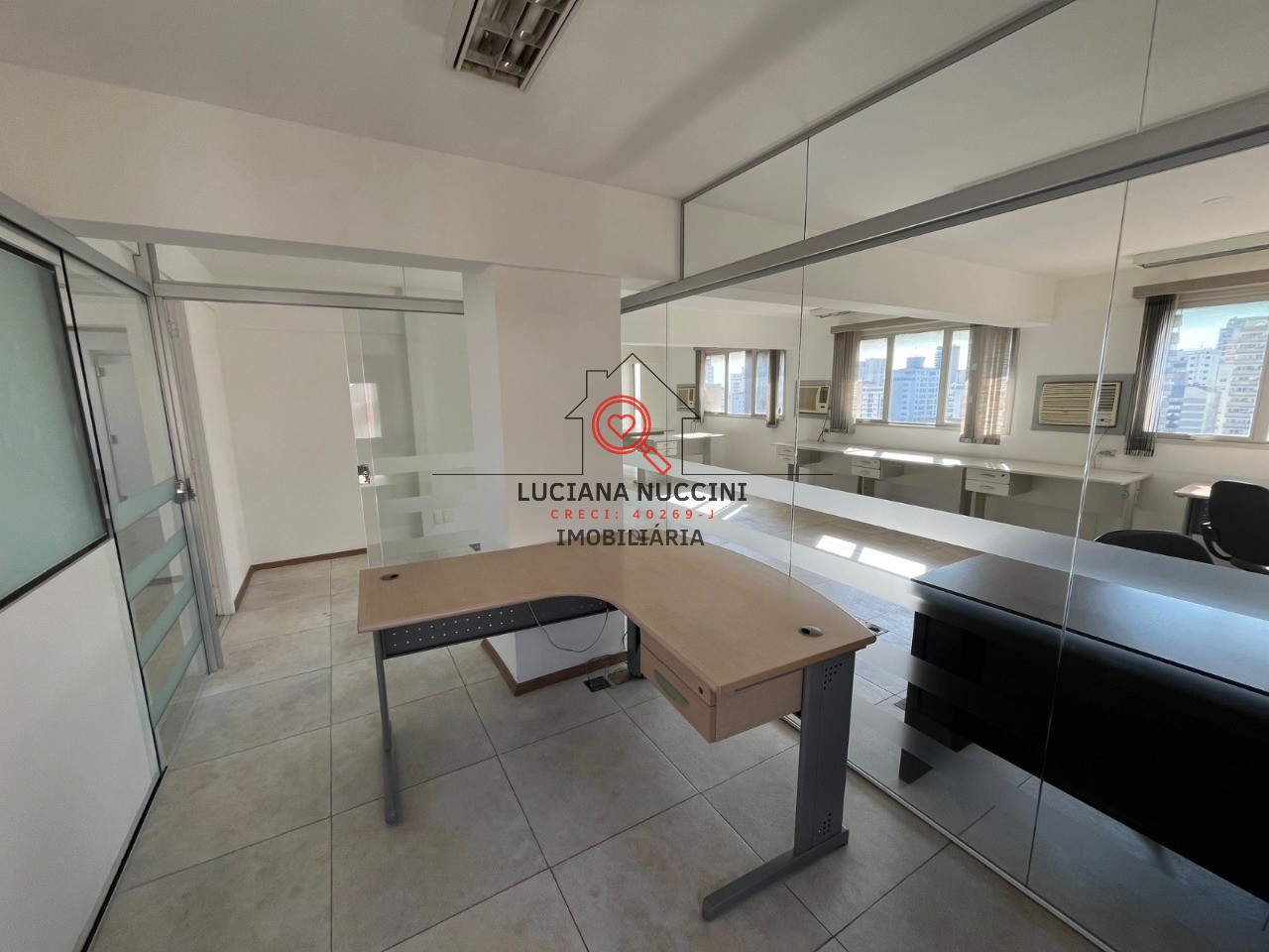 Conjunto Comercial de Luxo na Vila Mariana, São Paulo-SP - 108m² de Área Disponível para Locação!