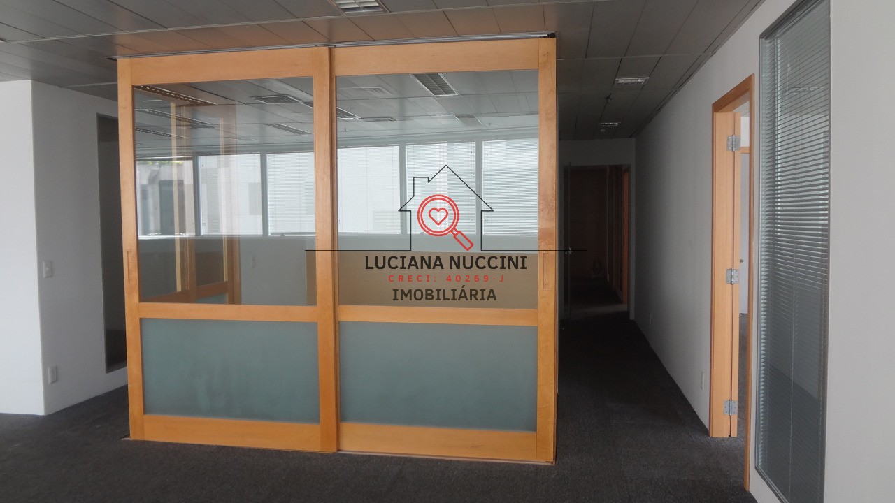 Conjunto Comercial de 200m² na Vila Olímpia - Locação em São Paulo-SP
