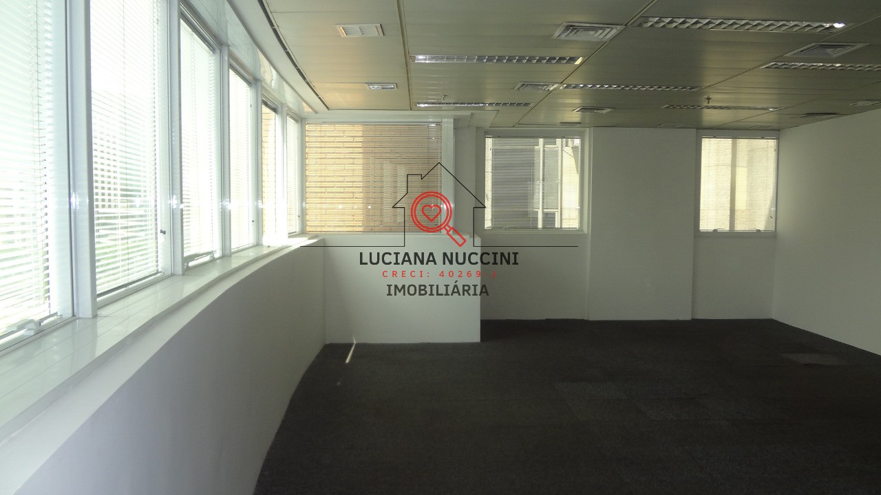 Conjunto Comercial de 200m² na Vila Olímpia - Locação em São Paulo-SP