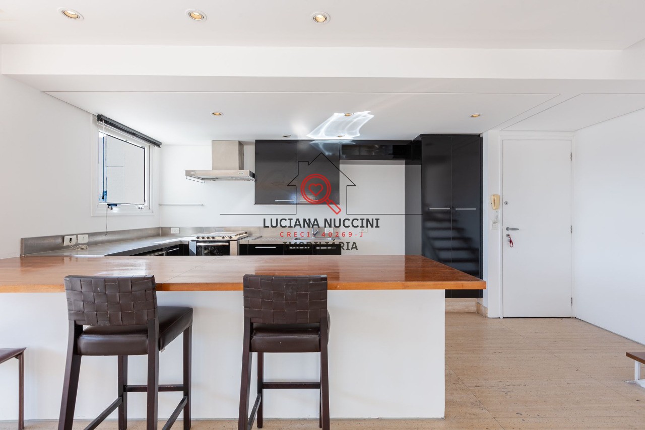 Alugue já este luxuoso apartamento na Vila Nova Conceição, São Paulo-SP! 1 quarto, 2 suítes, 3 banheiros, 3 vagas de garagem e 180m².