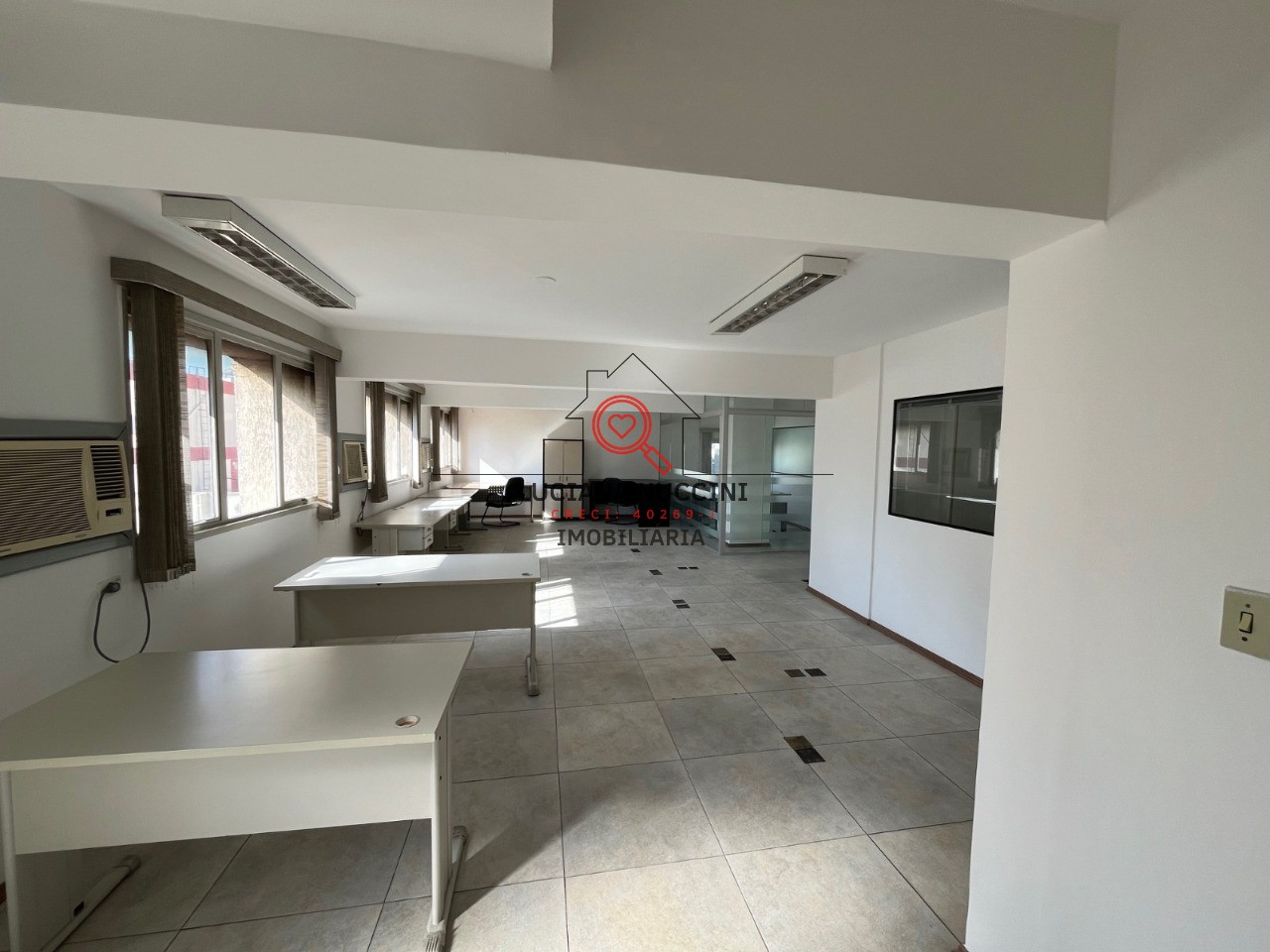Conjunto Comercial de Luxo na Vila Mariana, São Paulo-SP - 108m² de Área Disponível para Locação!