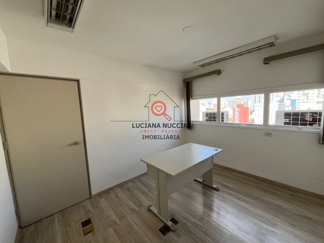 Conjunto Comercial de Luxo na Vila Mariana, São Paulo-SP - 108m² de Área Disponível para Locação!