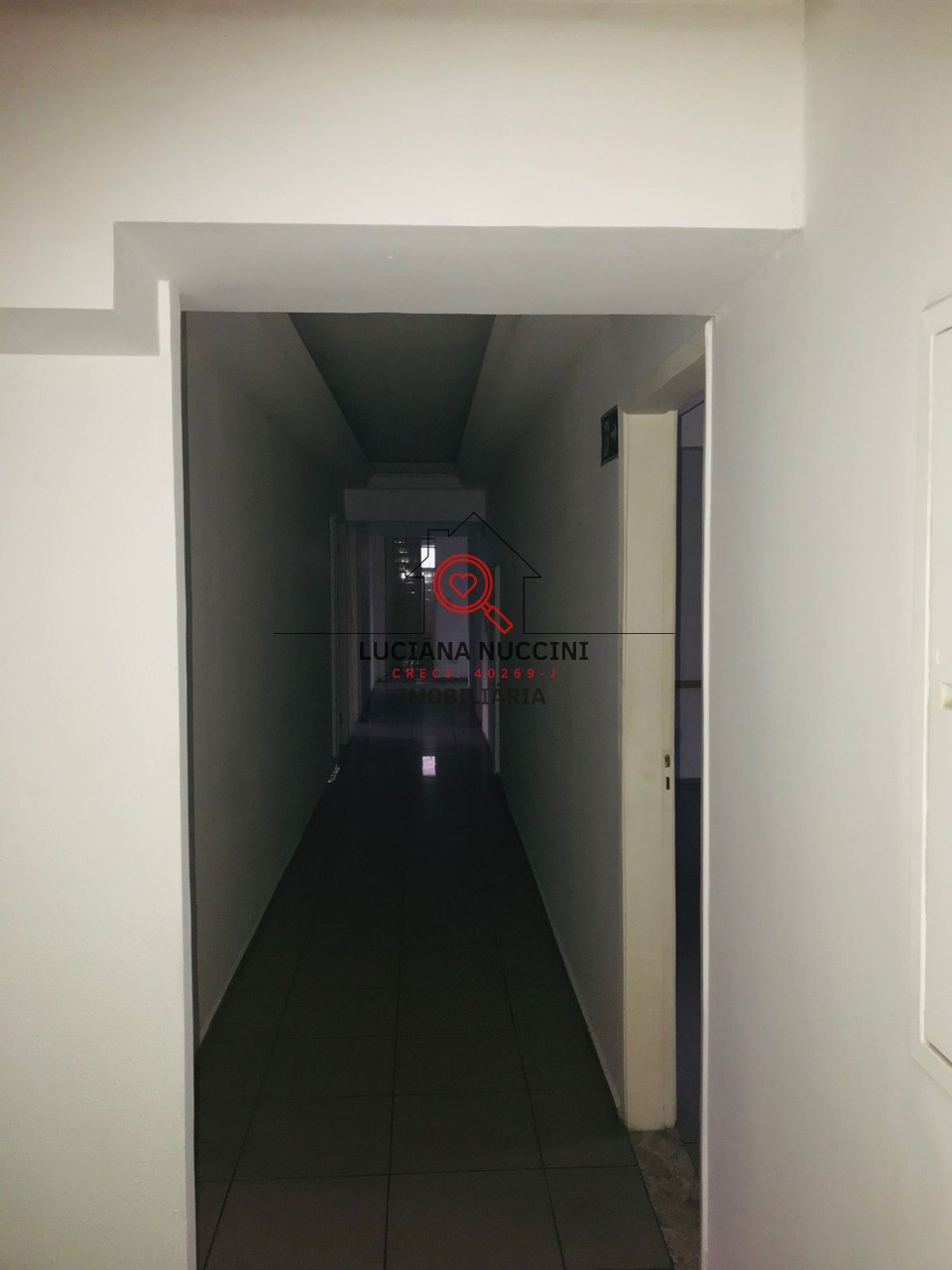 Conjunto Comercial para Locação na Liberdade em São Paulo-SP: 1 Sala, 278m² de Área!