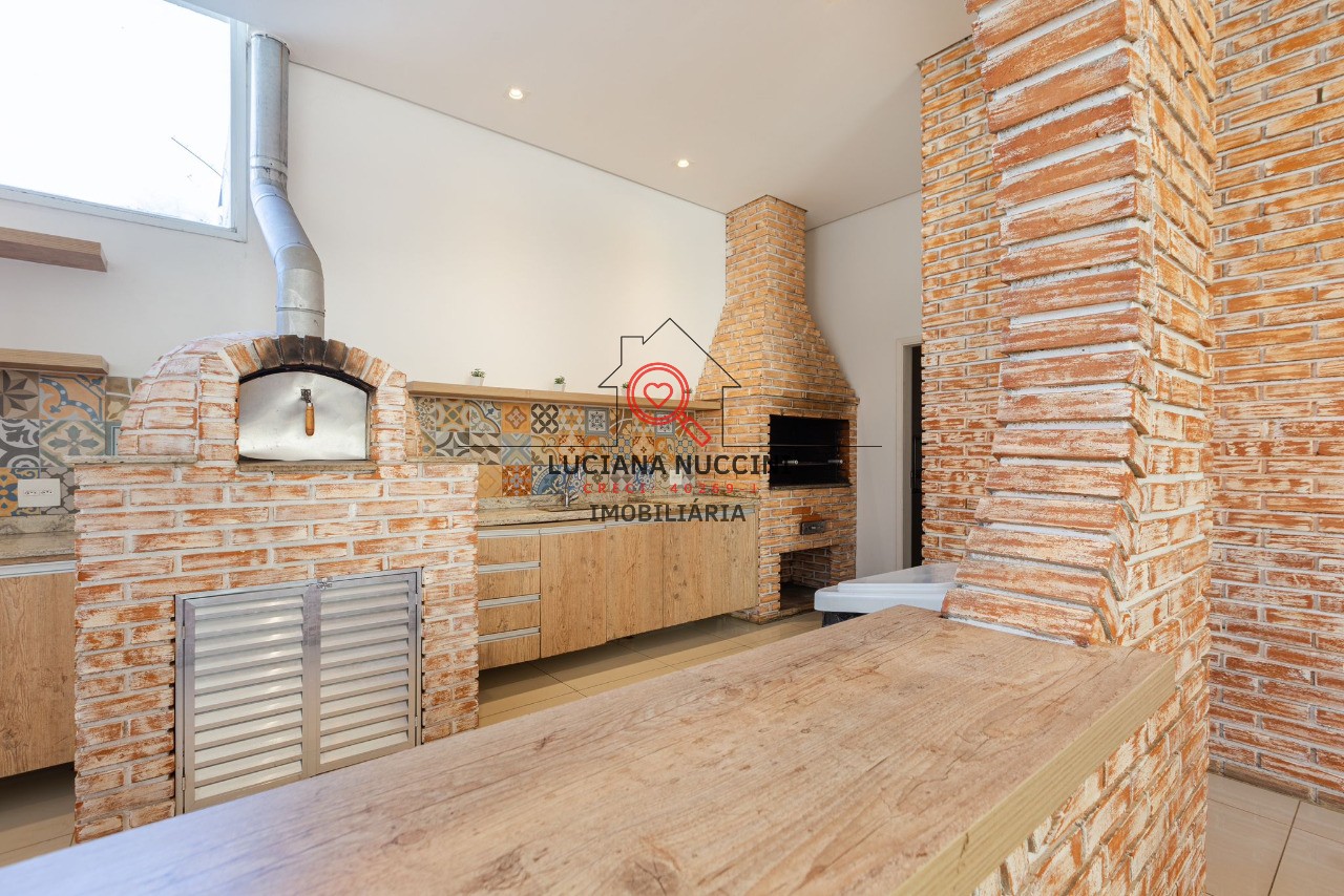 Alugue já este luxuoso apartamento na Vila Nova Conceição, São Paulo-SP! 1 quarto, 2 suítes, 3 banheiros, 3 vagas de garagem e 180m².