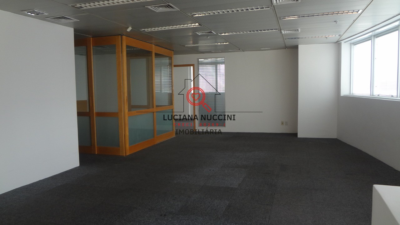 Conjunto Comercial de 200m² na Vila Olímpia - Locação em São Paulo-SP