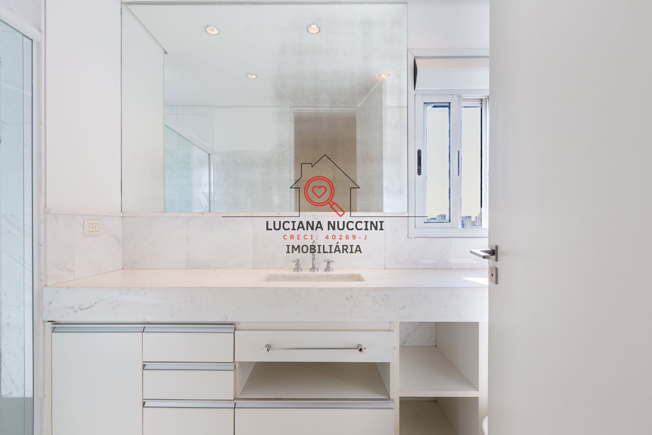 Alugue já este luxuoso apartamento na Vila Nova Conceição, São Paulo-SP! 1 quarto, 2 suítes, 3 banheiros, 3 vagas de garagem e 180m².